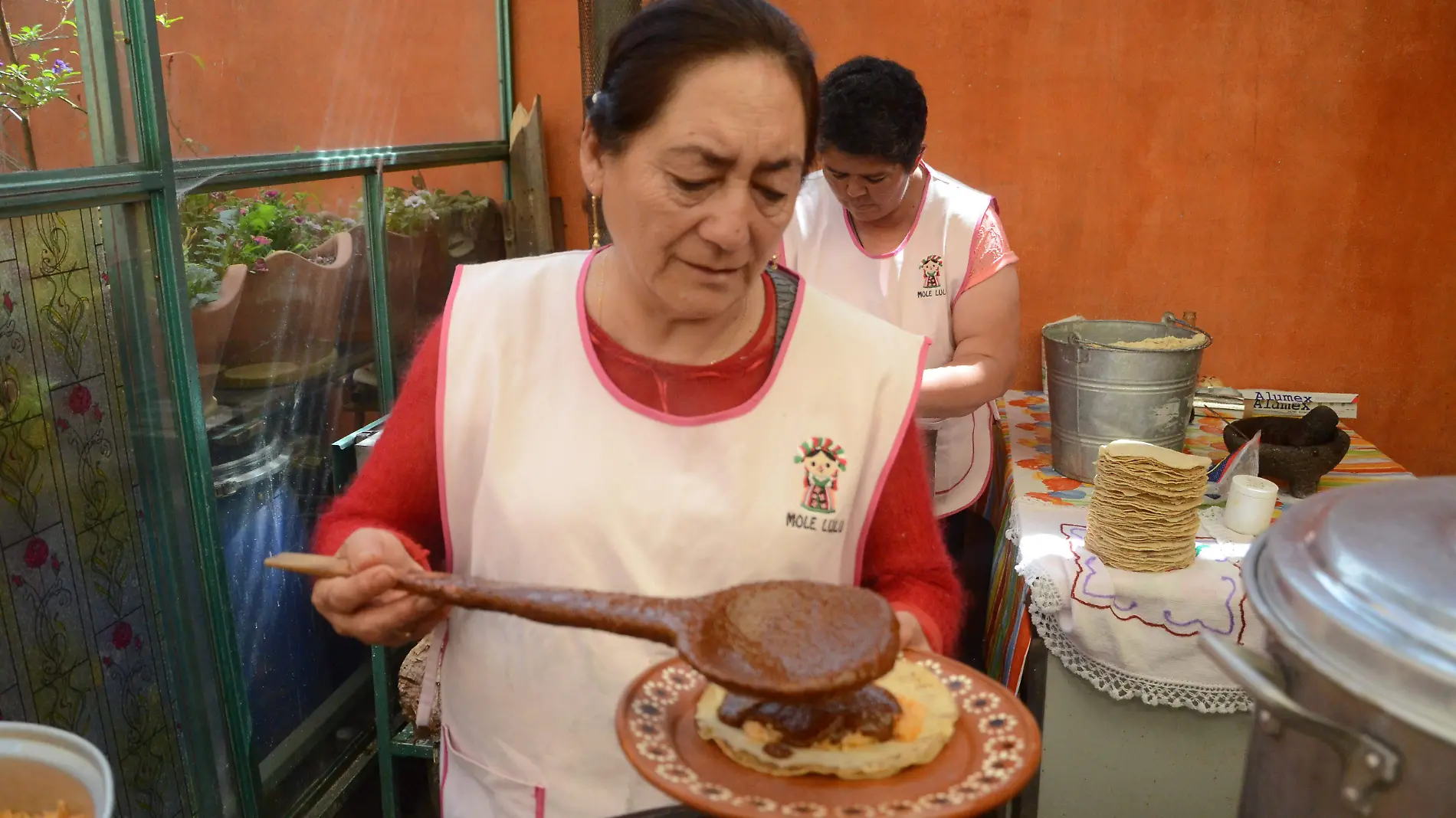 Hay más de 50 lugares de mole en Amealco, y abren martes y domingo.